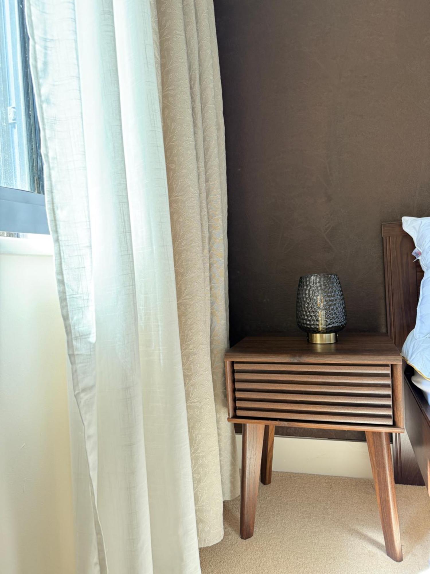 Renovated Charm - Hideaway Apartment London